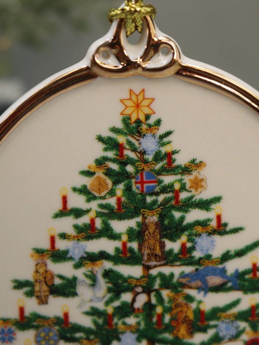 Lenox Christmas Ornament. Christmas Trees Around the World. Iceland 2020 - Picture 3 of 8